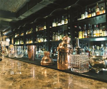 Architectural finishes to create marble effect bar